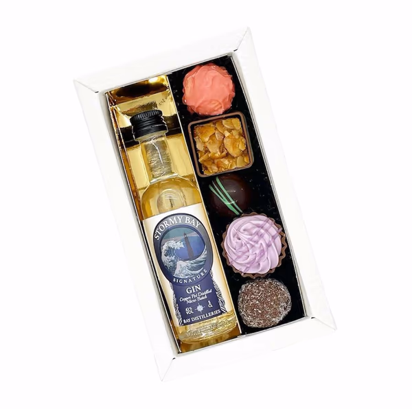 Boozy Box- Stormy Bay Signature Gin