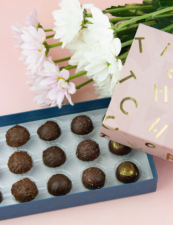 The Luxury Vegan Chocolate Collection - 18 Chocolates