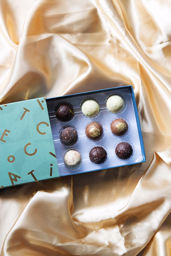 The Chefs' Chocolate Collection - 18  Dark, Milk and White Chocolates